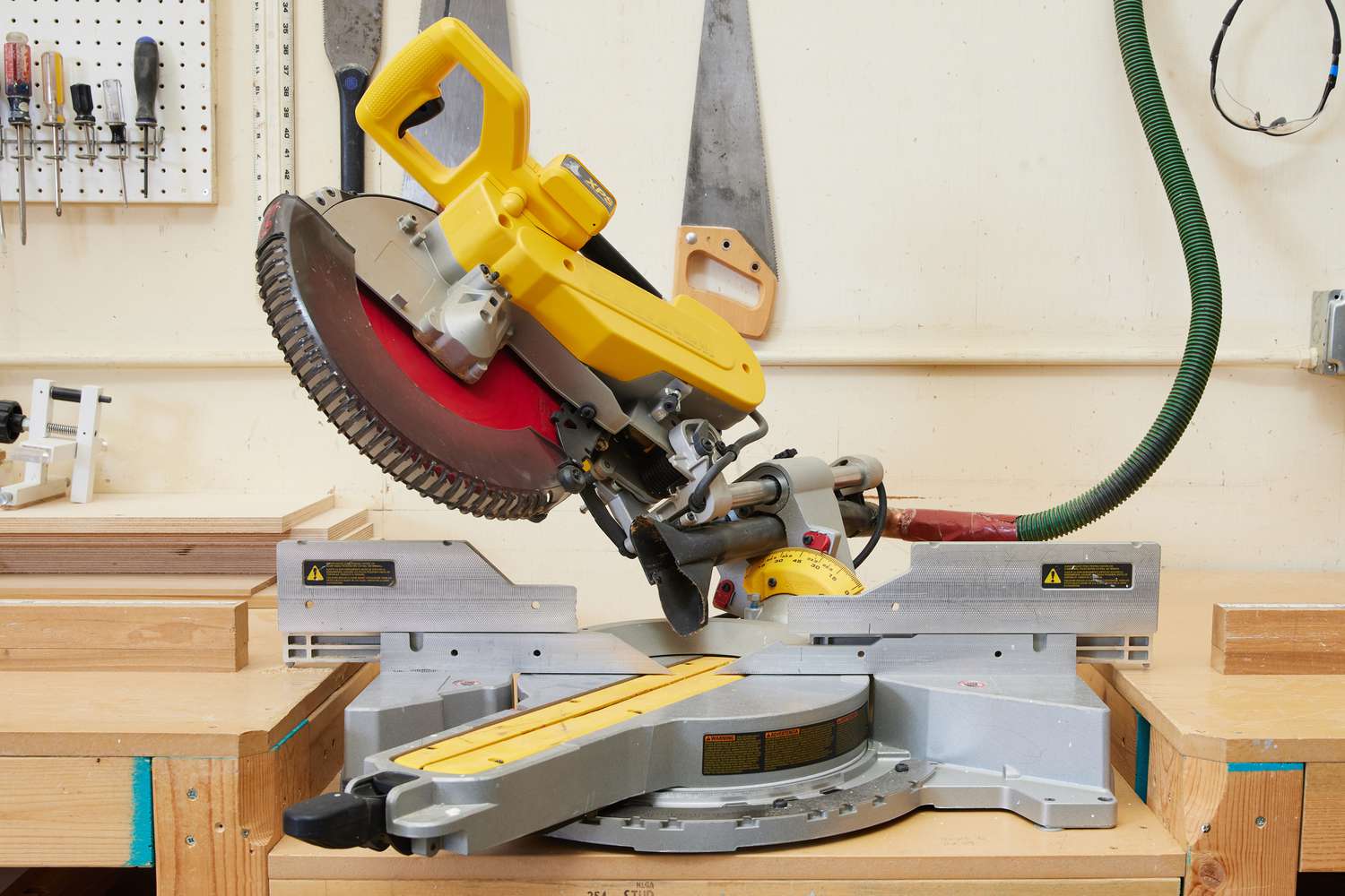 Guide to Operating a Miter Saw