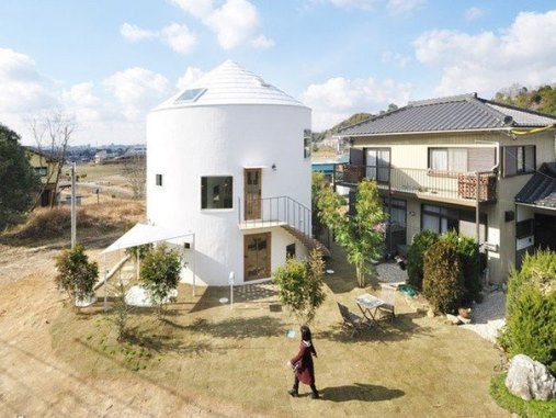 Круглый дом-лабиринт в Окадзаки